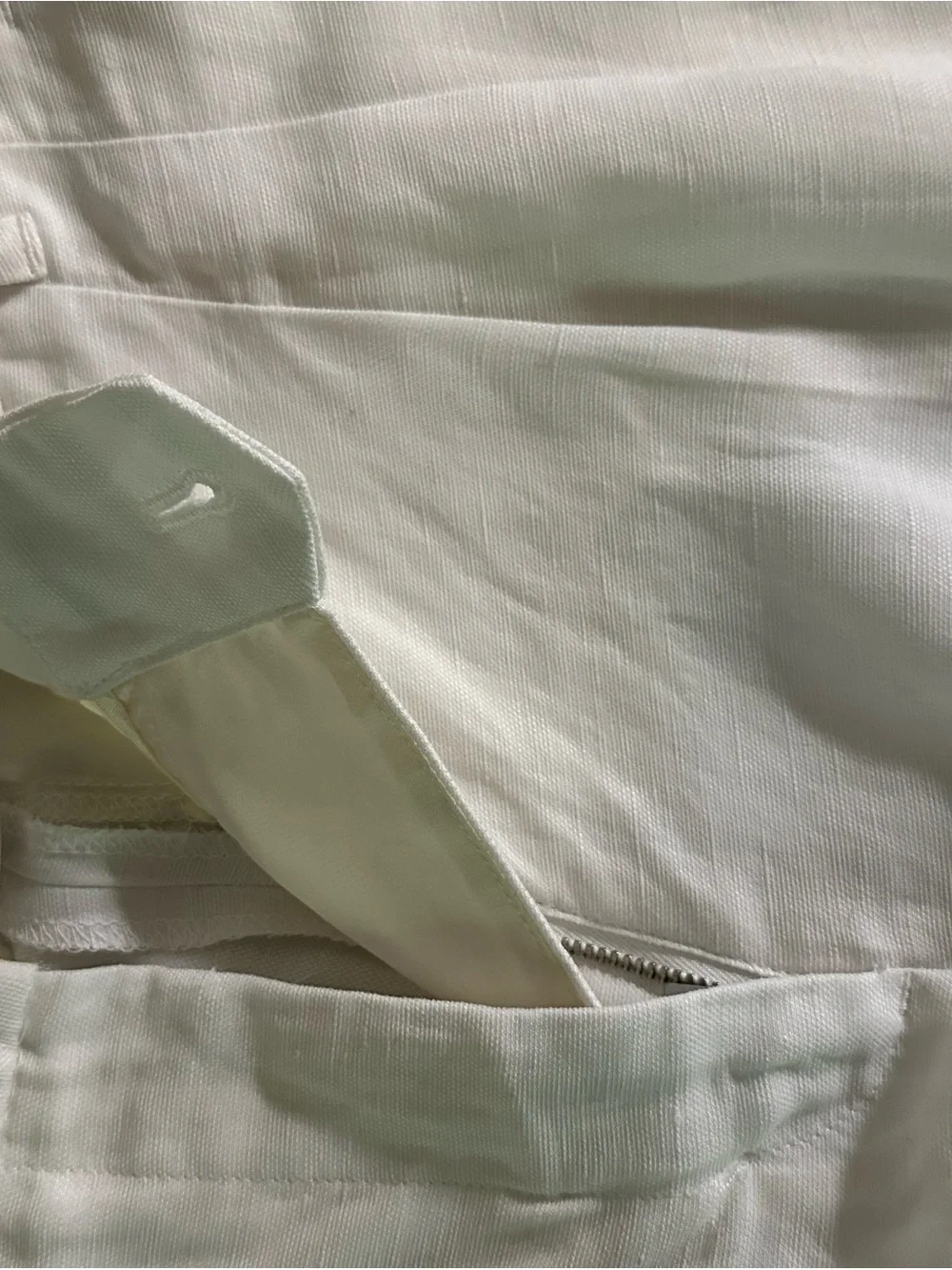 Aritzia Wide-Leg Linen-Blend Pants in White - Picture 6 of 7